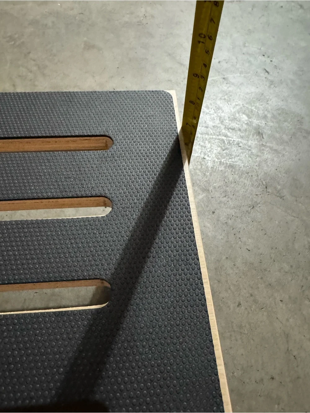 Wooden Step Stool with Non-Slip Grip ~450 lbs carrying capacity